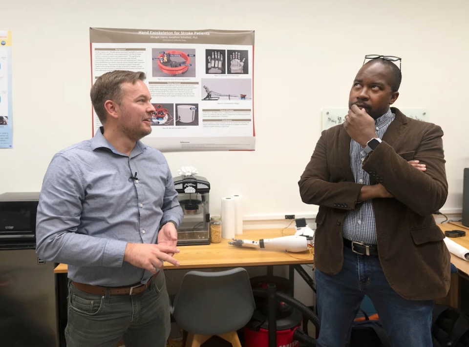 Engineer Jonathon Schofield and neuroscientist Wilsaan Joiner talking